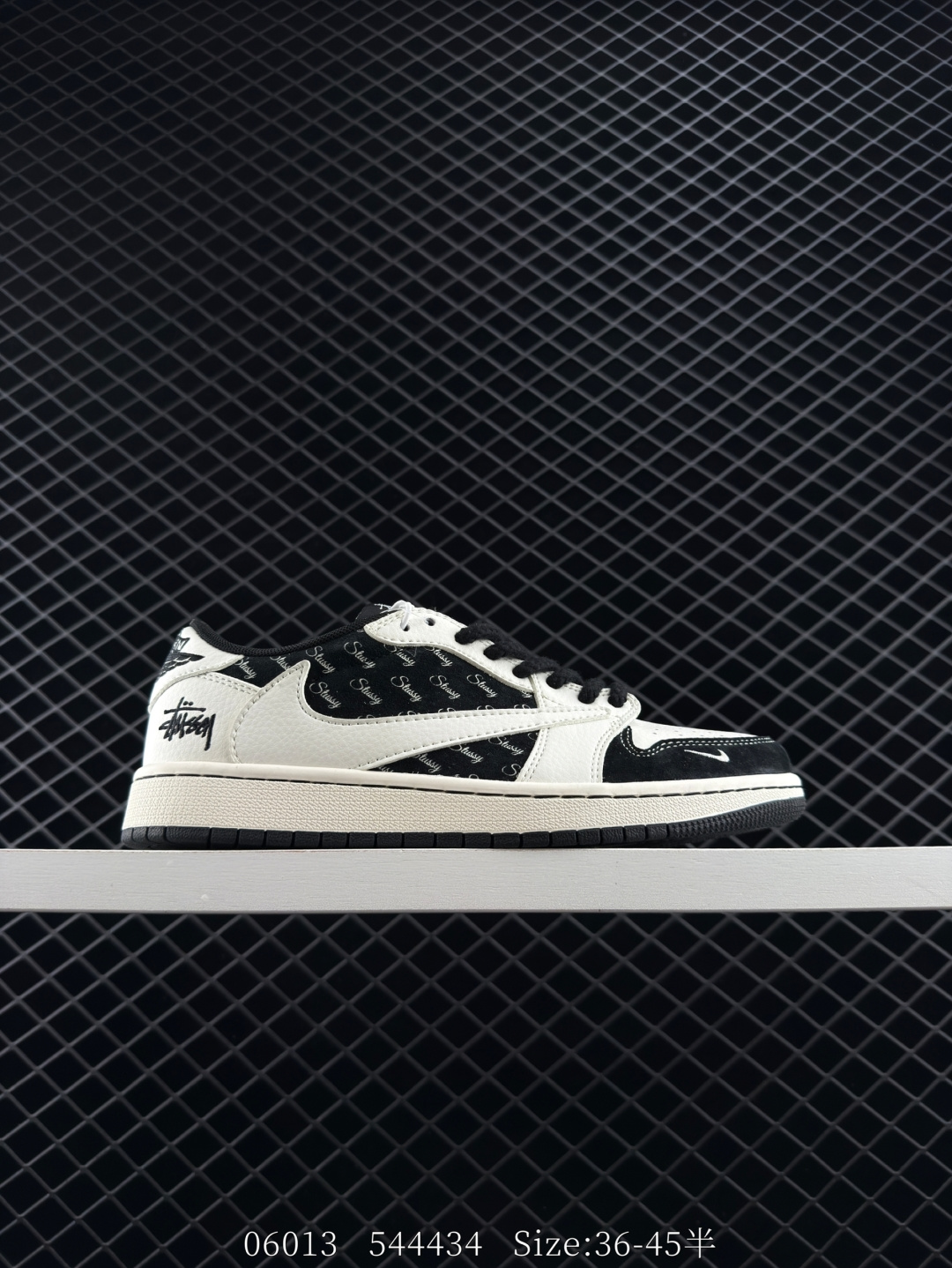 Nike Air Jordan 1 x Travis Scott AJ1